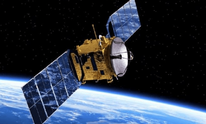 Gambar Satelit GPS mengorbit Bumi